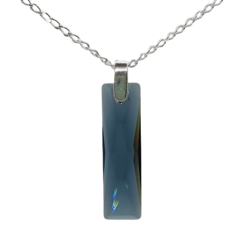 Queen Baguette Pendant - Montana